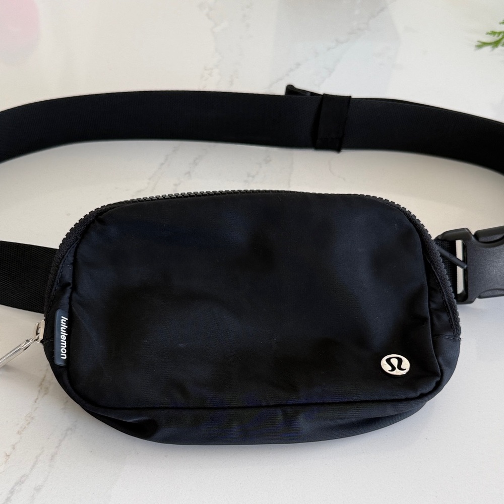 Lululemon Black Belt Bag